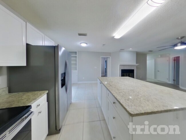 Foto del edificio - 4963 Beige St