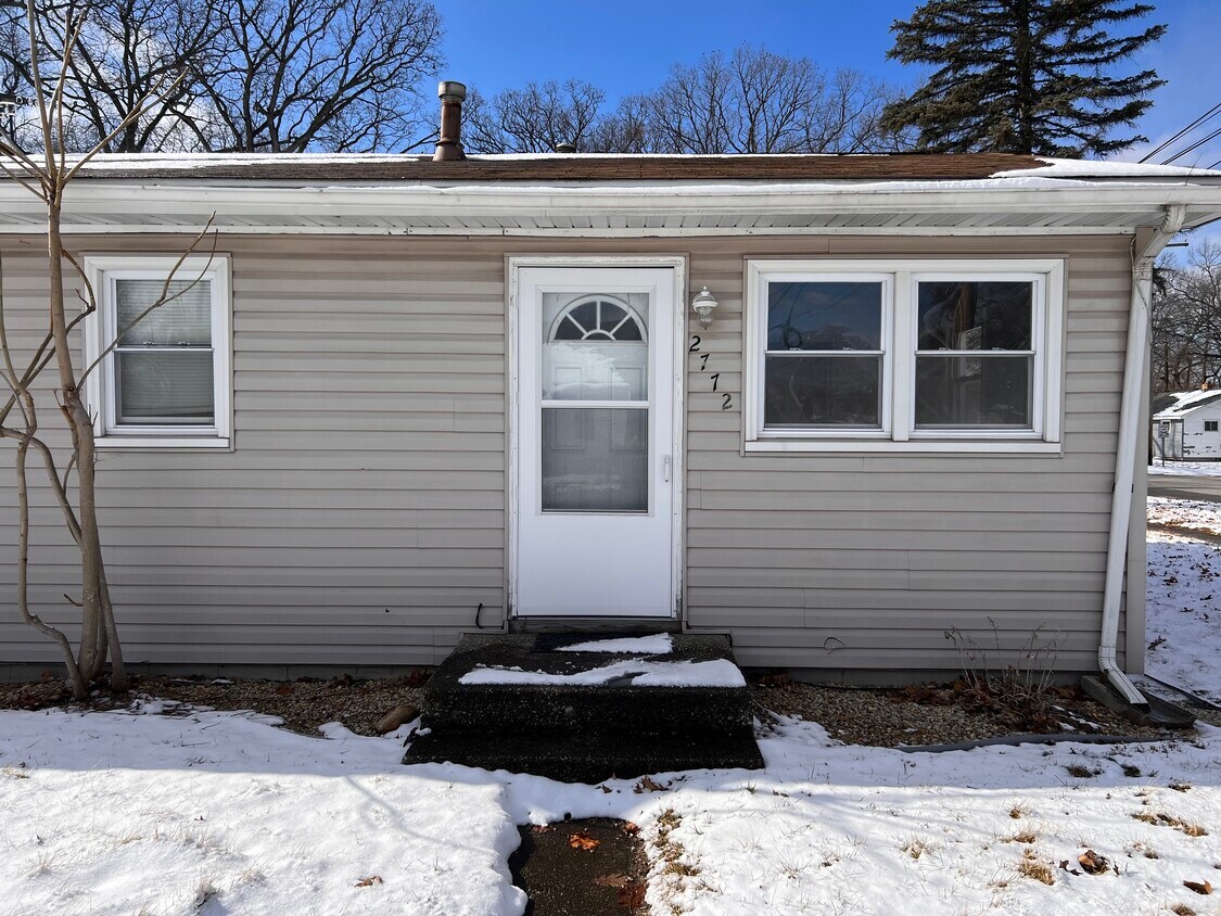 Foto principal - 2772 Belmont St