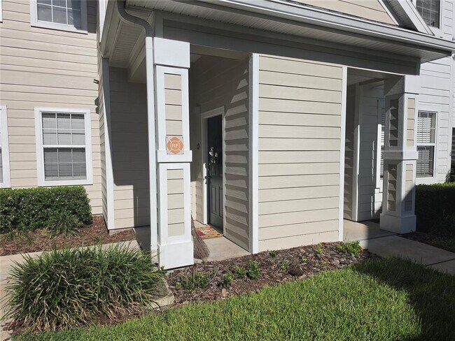Foto del edificio - 1300 Eastern Pecan Pl