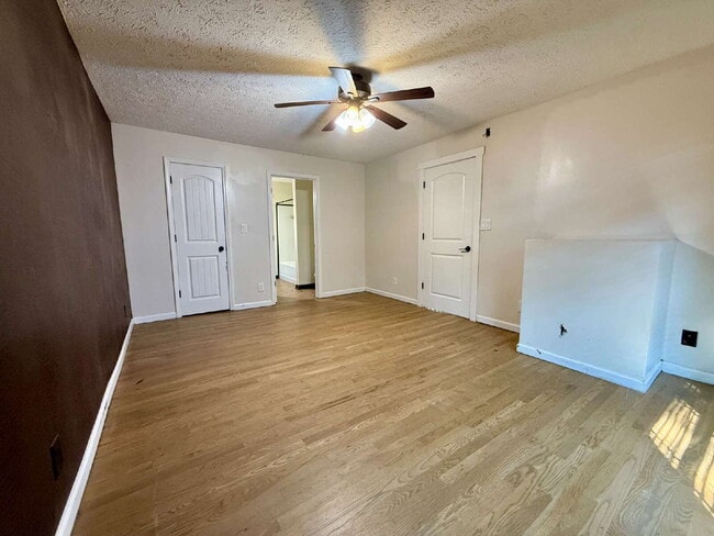 Foto del edificio - 3BR/2.5BA Home in Clarksville on Red River