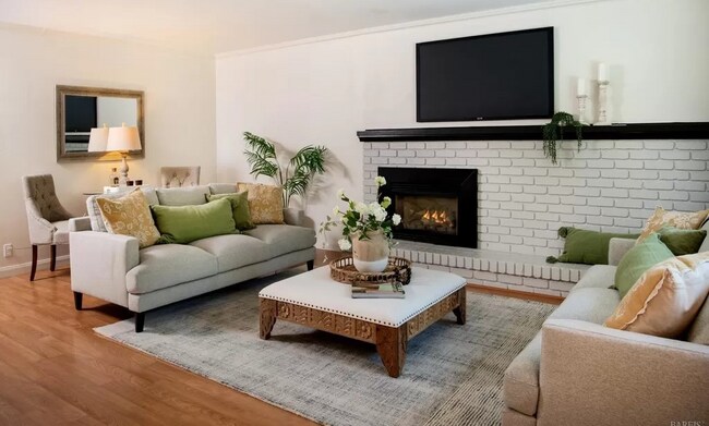 Building Photo - 2513 Creekside Rd