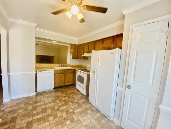 Foto del edificio - Beautiful 2 Bed Waterfront Townhome in Virginia Beach FOR RENT by PMI VA