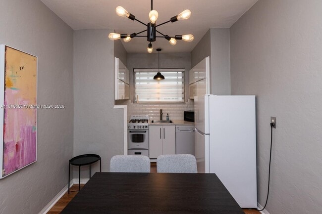 Foto del edificio - 635 12th St