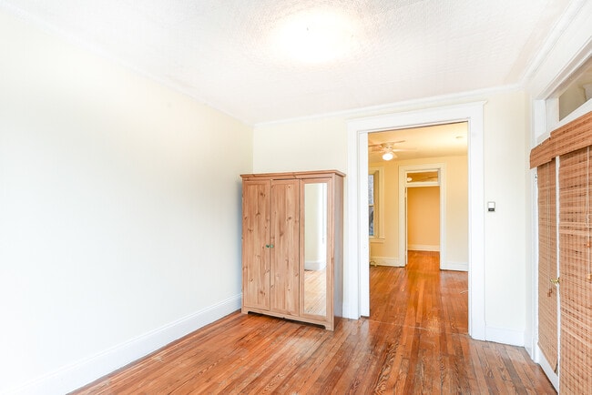 Foto del edificio - 3116 13th St NW