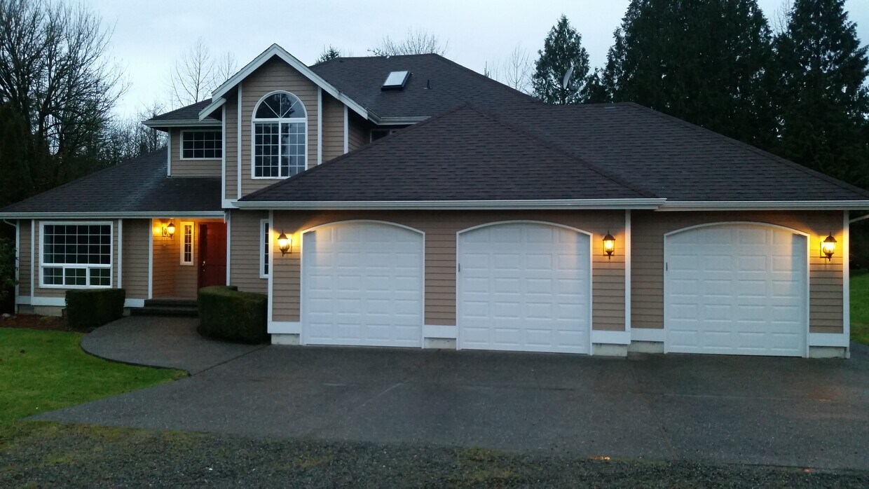Foto principal - 17010 161st Ave SE
