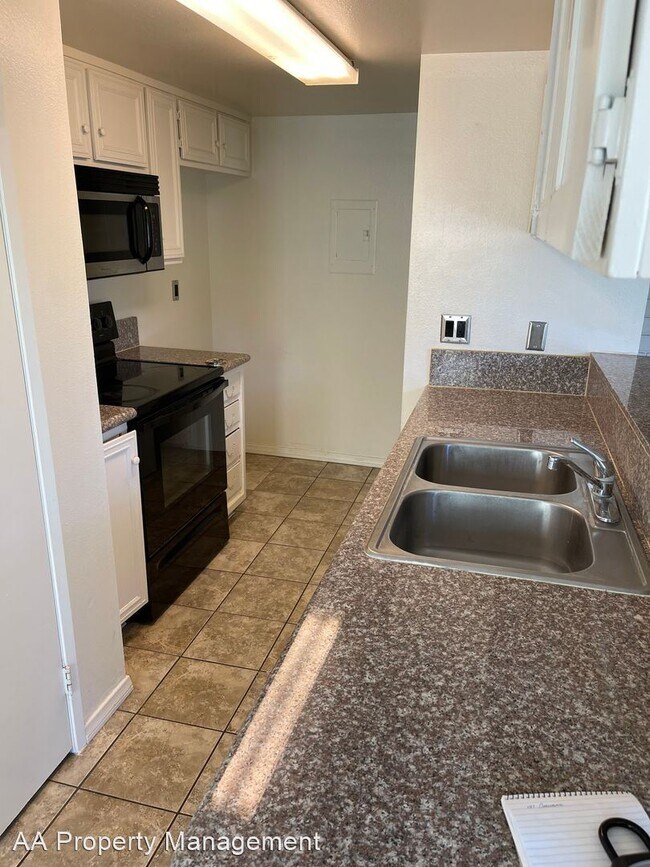 Building Photo - Studio, 1 bath House - 1187 Carlsbad Place