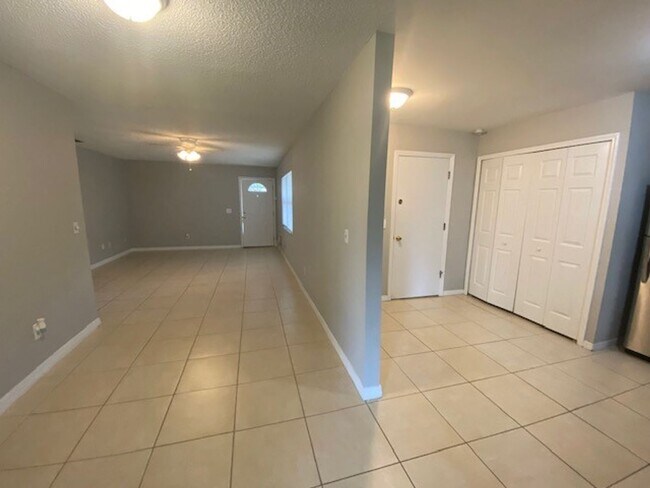 Foto del edificio - 2 Bedroom 2 Bath Duplex in Historic Downtown Orlando for RENT!
