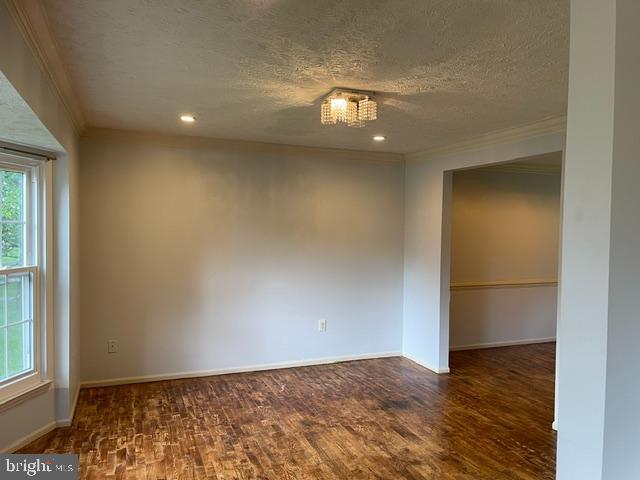 Building Photo - 8583 Wheatfield Way