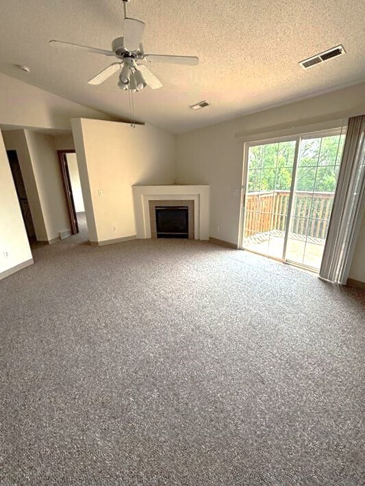 Building Photo - 923 Boston Way