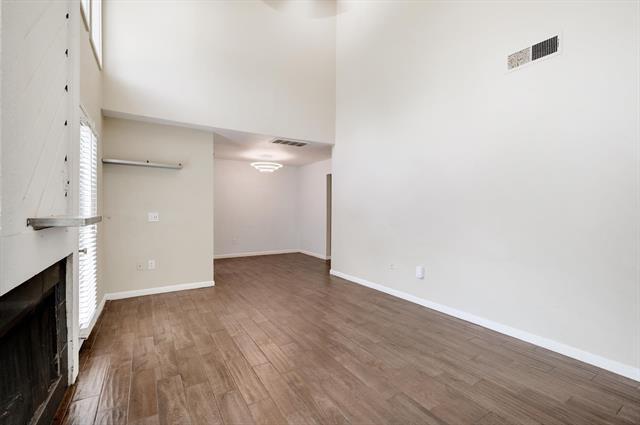 Building Photo - 9254 Forest Ln