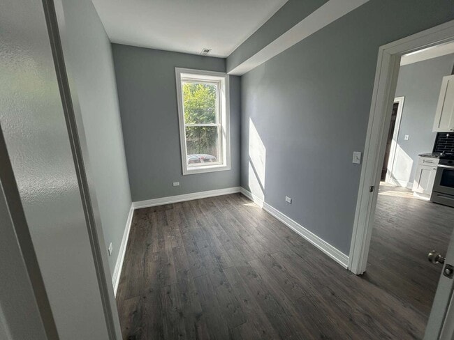 Foto del edificio - 1924 S Albany Ave