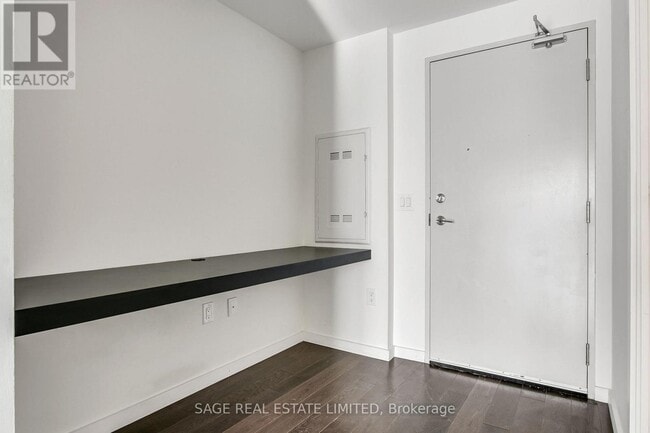 Building Photo - 32 Trolley Cres