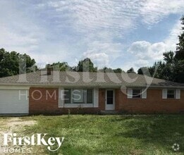 Building Photo - 2581 E Sunset Ln
