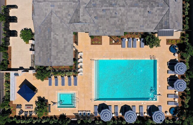 Foto del edificio - Escala at Stanford Crossing