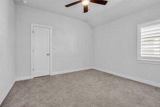 Building Photo - 16 Clearview Terrace Pl