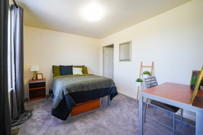 Building Photo - The Heights at Slippery Rock