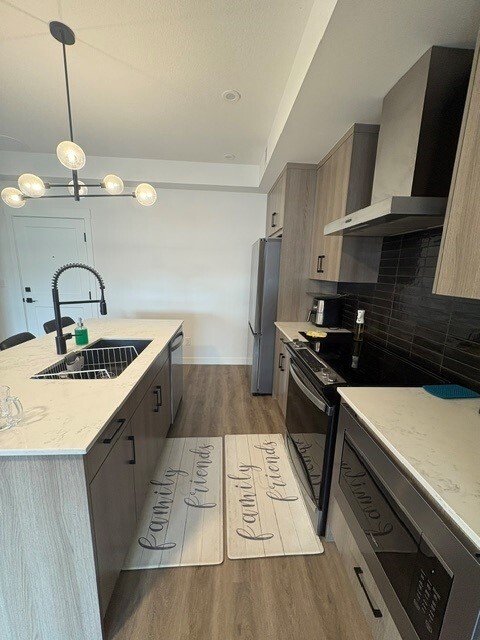 Building Photo - 2 Bed 2 Bath