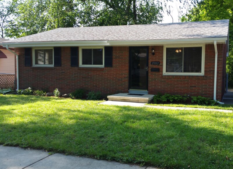 Primary Photo - 2102 Cummings Ave