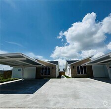 Building Photo - 2108 E Viviana St