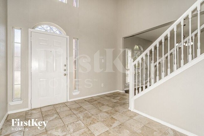 Building Photo - 1716 Trinity Hill