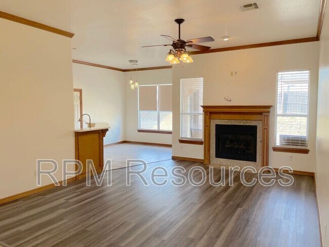 Photo - 11165 Madison Ave House