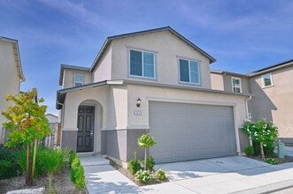 Building Photo - 2273 N Raleigh Dr