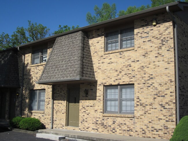 Building Photo - 905 Spencer Ave