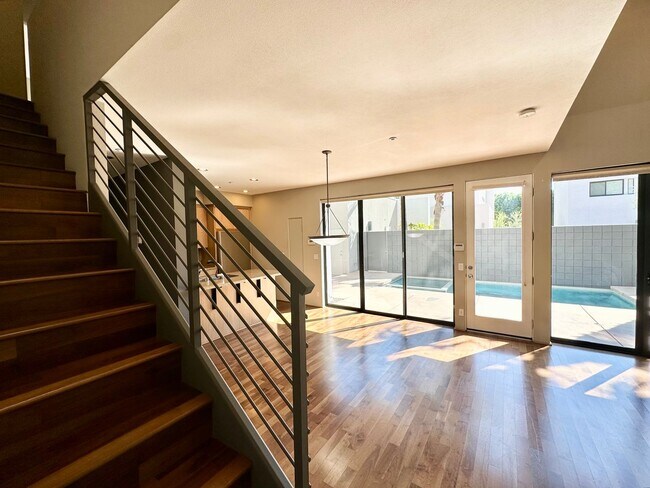 Foto del edificio - AVAILABLE NOW! 3-bedroom / 3.5 Bathroom Condo with Private Pool & Spa located in 48 & BARISTO!