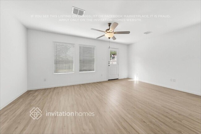 Foto del edificio - 5121 Hidden Treasure Ln