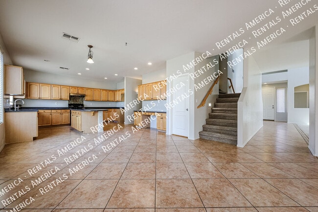 Building Photo - 1155 E Winchester Pl