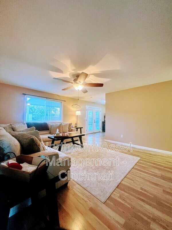 Foto del edificio - 11970 Waldon Dr