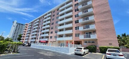 Building Photo - 3201 NE 14th Street Causeway