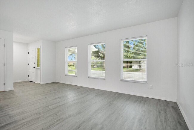 Building Photo - 50 Avalon Ct