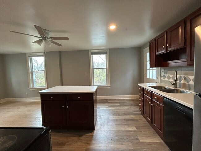 Gabinetes de cerezo de isla - 2071 Tulpehocken Rd