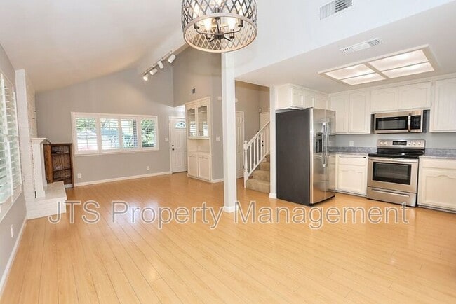 Building Photo - 9529 Lake Natoma Dr