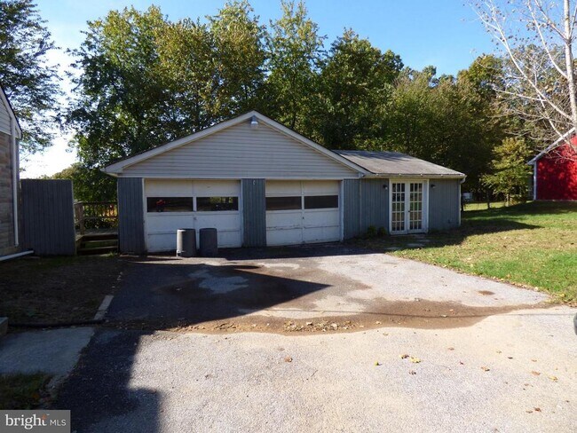 Foto del edificio - 5526 Jim Pickett Rd