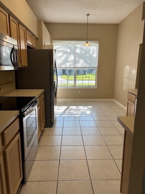 Foto del edificio - 12621 Blue Lagoon Trail