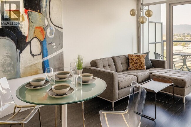 Photo du bâtiment - 4720 Lougheed Hwy.