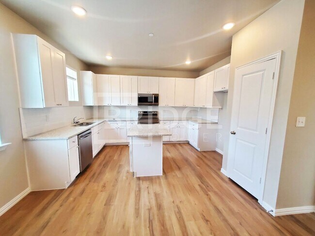 Foto del edificio - 1268 Sunnyvale Ln