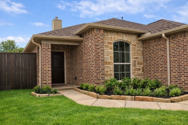 Building Photo - 12403 Fern Meadow Dr