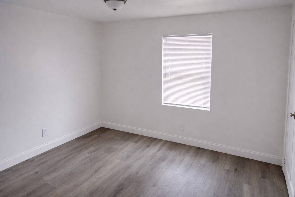 Building Photo - 107 Garland Ter