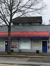 Building Photo - 2207 California Ave SW