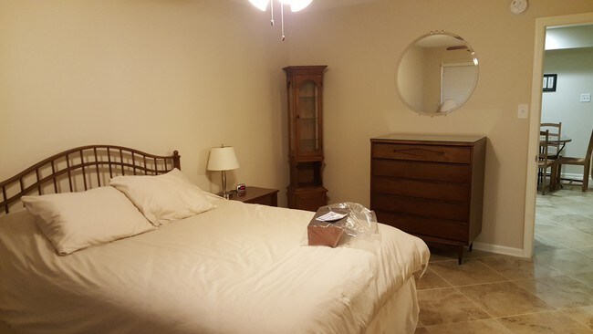 Bedroom - 503 E Broughton St