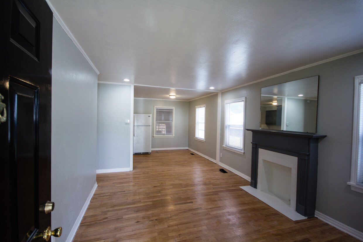 Foto principal - 415 N Marshall Dr
