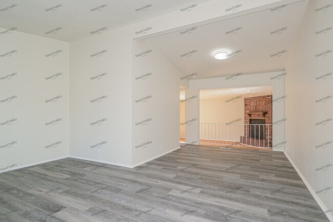 Foto del edificio - 1805 Aqueduct Dr