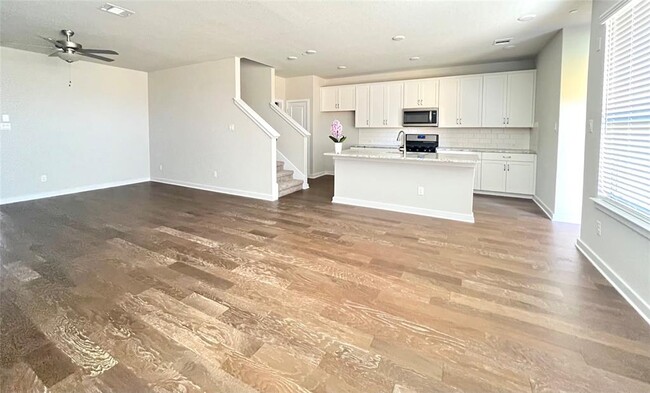 Building Photo - 2500 Forest Creek Dr