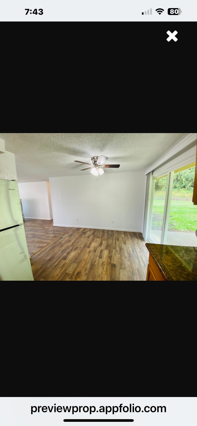 Kitchen/Dining - 11040 N Skagit St