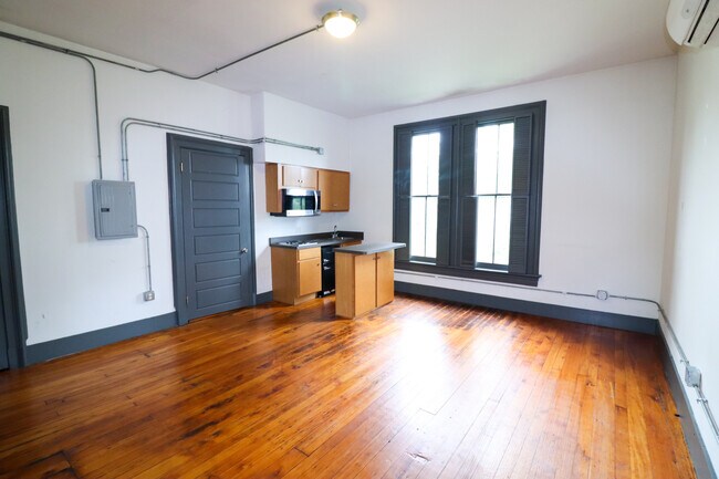 Foto del edificio - 2632 Eden Ave