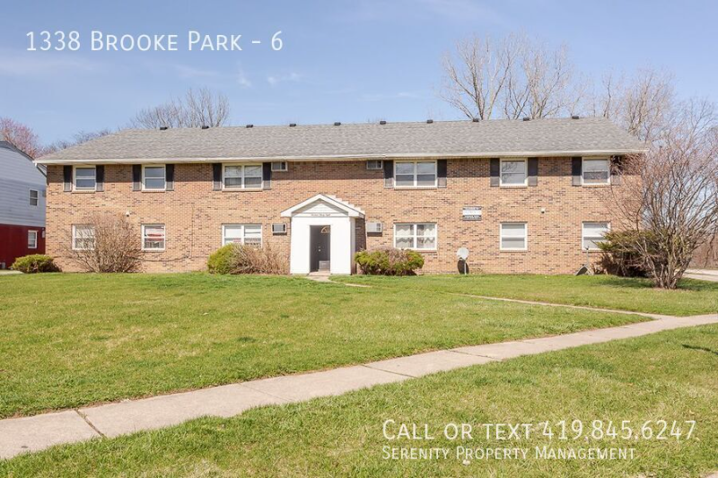 Primary Photo - 1338 Brooke Park Dr