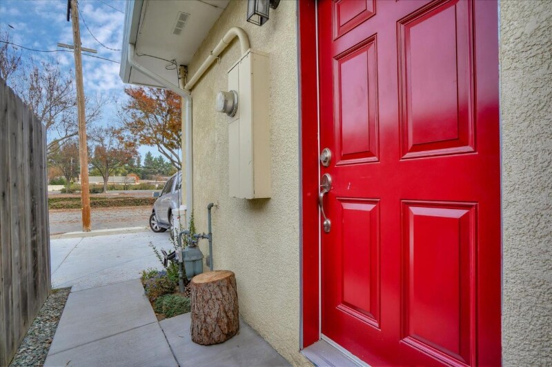 Primary Photo - 38081 Temple Way